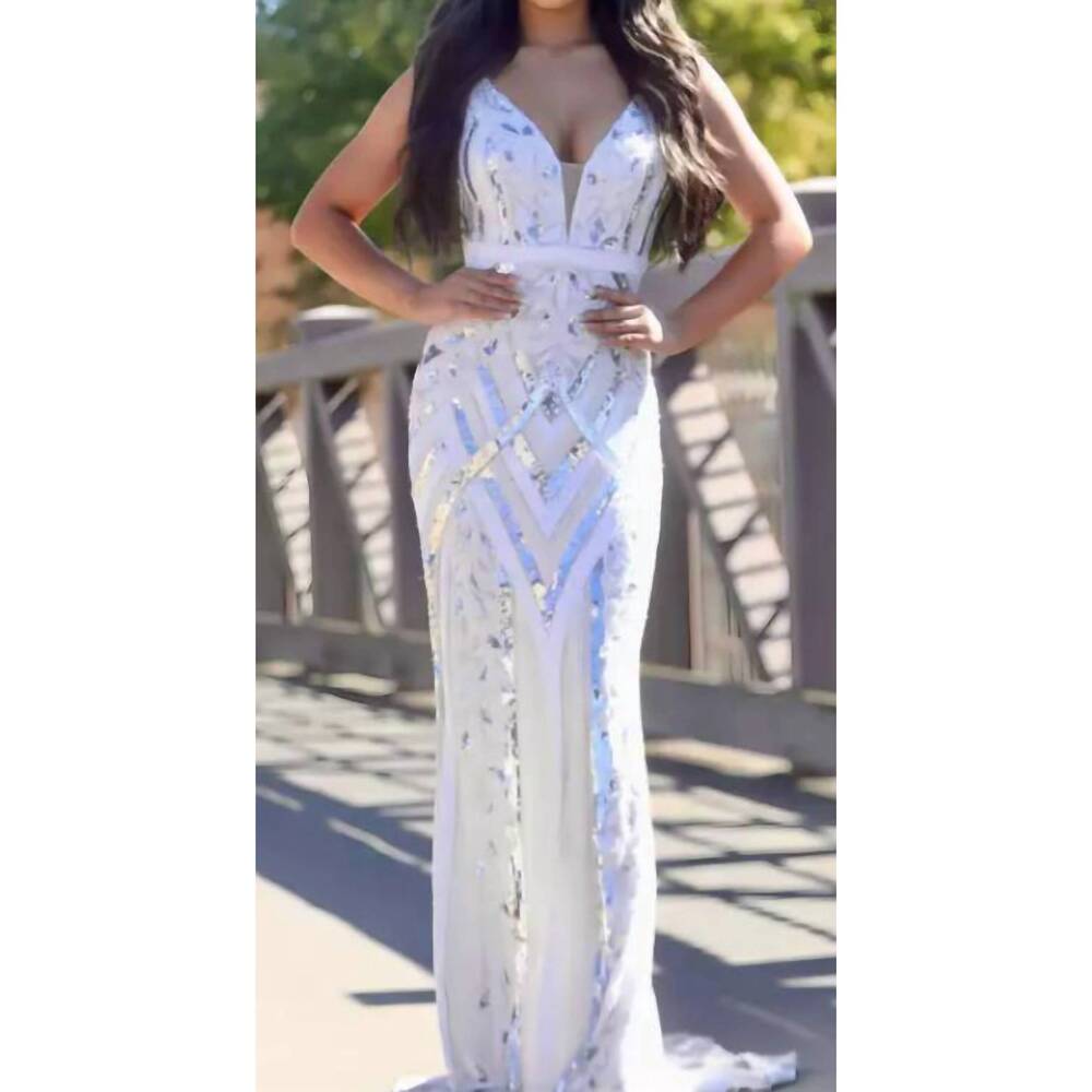 NEW JASZ COUTURE v neck gown in ivory/silver